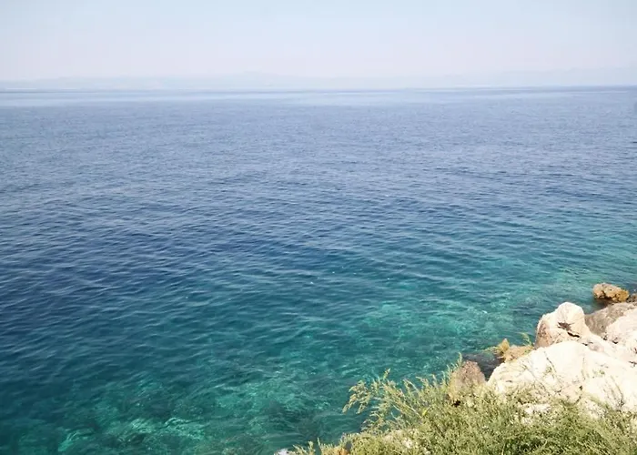 Seaside House Lucica, - 8348 * Lastovo